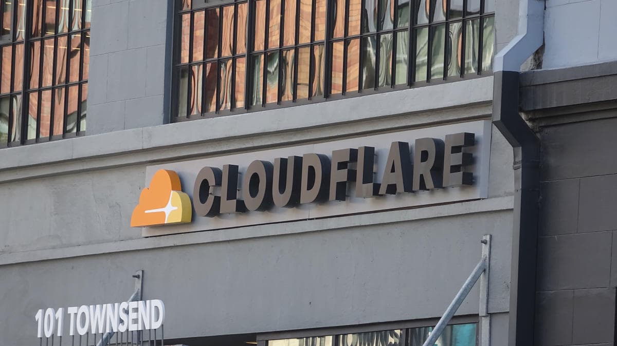داستان شکل‌گیری Cloudflare و غلبه بر بزرگترین حملات DDoS